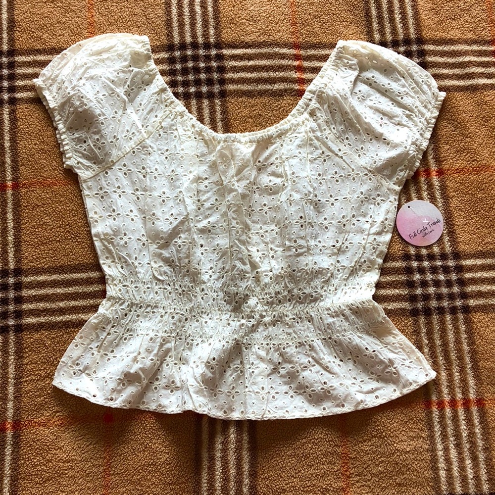Lace Top. Size XL